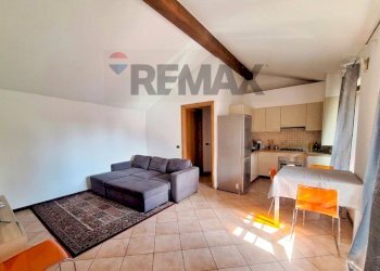 Sala da pranzo - Two-room apartment VIA PARINI
 
3, Tradate - photo 2