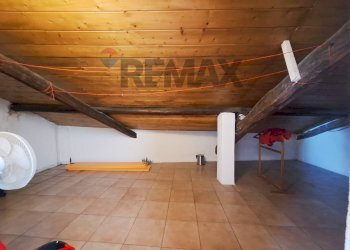 Stanza vuota - Two-room apartment VIA PARINI
 
3, Tradate - photo 10