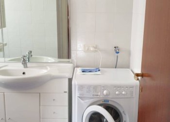 Lavanderia - Trilocale via colleoni
 
3, Gallarate - foto 13