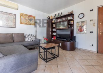 Soggiorno - Appartamento Via San Pio X
 
35/B, Cassano Magnago - foto 4