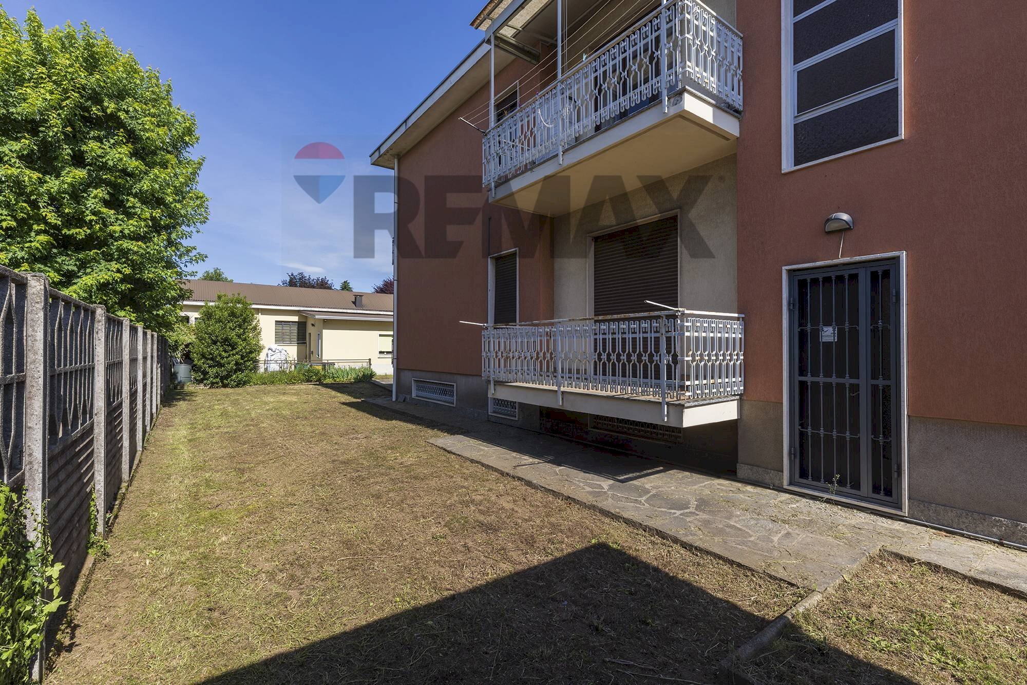 Casa all\'aperto - Casa semi indipendente Via Bassano del Grappa
 
6, Lonate Pozzolo - foto 2