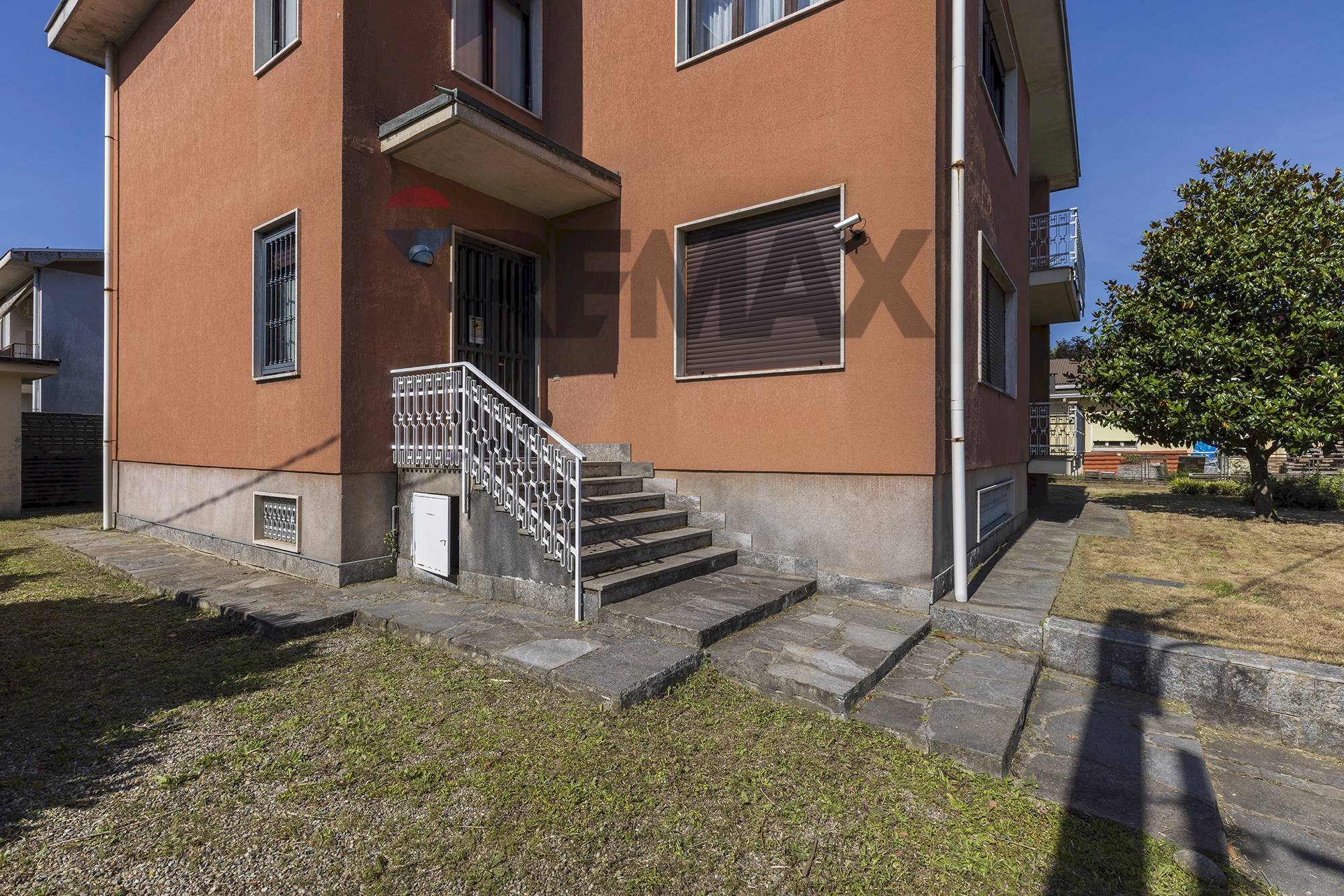 Casa all\'aperto - Casa semi indipendente Via Bassano del Grappa
 
6, Lonate Pozzolo - foto 3