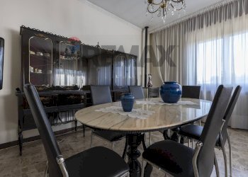 Sala da pranzo - Casa semi indipendente Via Bassano del Grappa
 
6, Lonate Pozzolo - foto 11