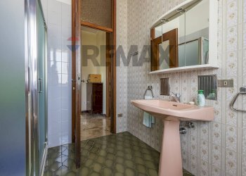 Bagno - Casa semi indipendente Via Bassano del Grappa
 
6, Lonate Pozzolo - foto 20