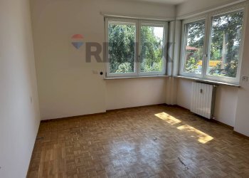 Stanza vuota - Trilocale Viale Vittorio Veneto
 
9, Gallarate - foto 13