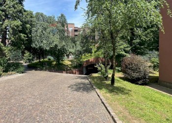Giardino - Trilocale Viale Vittorio Veneto
 
9, Gallarate - foto 24