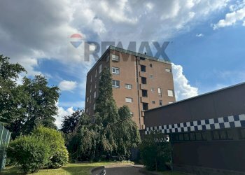 Edificio all\'aperto - Trilocale Viale Vittorio Veneto
 
9, Gallarate - foto 26