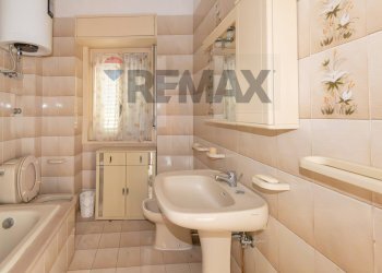 Bagno - Independent house via Galileo Galilei
 
66, Francofonte - photo 16