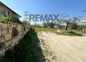 Giardino - Semi-detached house Via Paduli
 
5, Lettomanoppello - photo 2