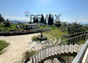 Giardino - Semi-detached house Via Paduli
 
5, Lettomanoppello - photo 6