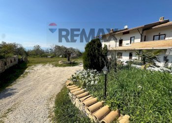 Giardino - Semi-detached house Via Paduli
 
5, Lettomanoppello - photo 7