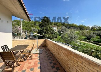 Balcone - Semi-detached house Via Paduli
 
5, Lettomanoppello - photo 9