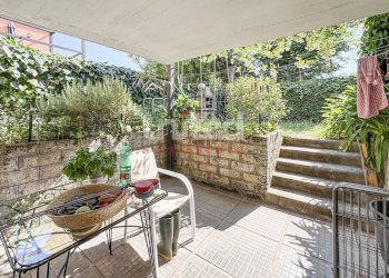 Foto 5 - Villa Viale Gorgia Di Leontini
 
330, Roma - photo 5