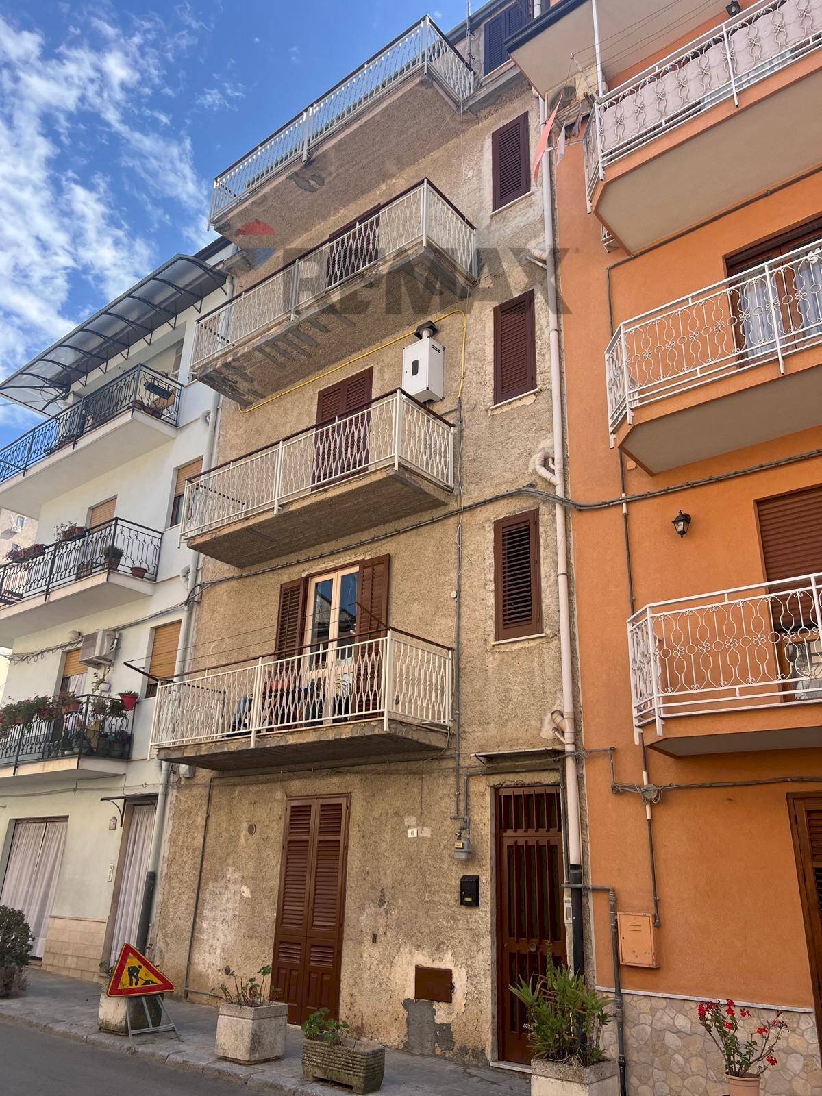 Edificio all\'aperto - Casa indipendente Corso dei Mille
 
14, Marineo - foto 1
