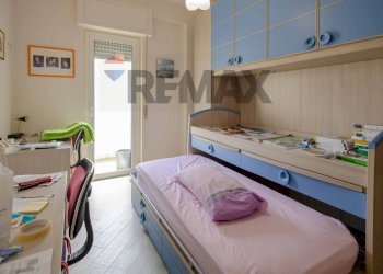 Camera / camera da letto - Three-room apartment Via Giovan Battista Trevisani
 
144, Bari - photo 5