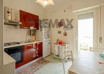 Cucina - Three-room apartment Via Giovan Battista Trevisani
 
144, Bari - photo 8