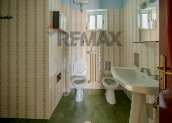 Bagno - Three-room apartment Via Principe Amedeo
 
380, Bari - photo 5