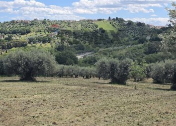 Vista delle montagne - Terreno edificabile via de gaspari
50, Montesilvano - foto 3