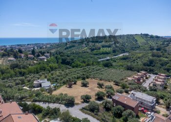 Vista delle montagne - Terreno edificabile via de gaspari
50, Montesilvano - foto 8