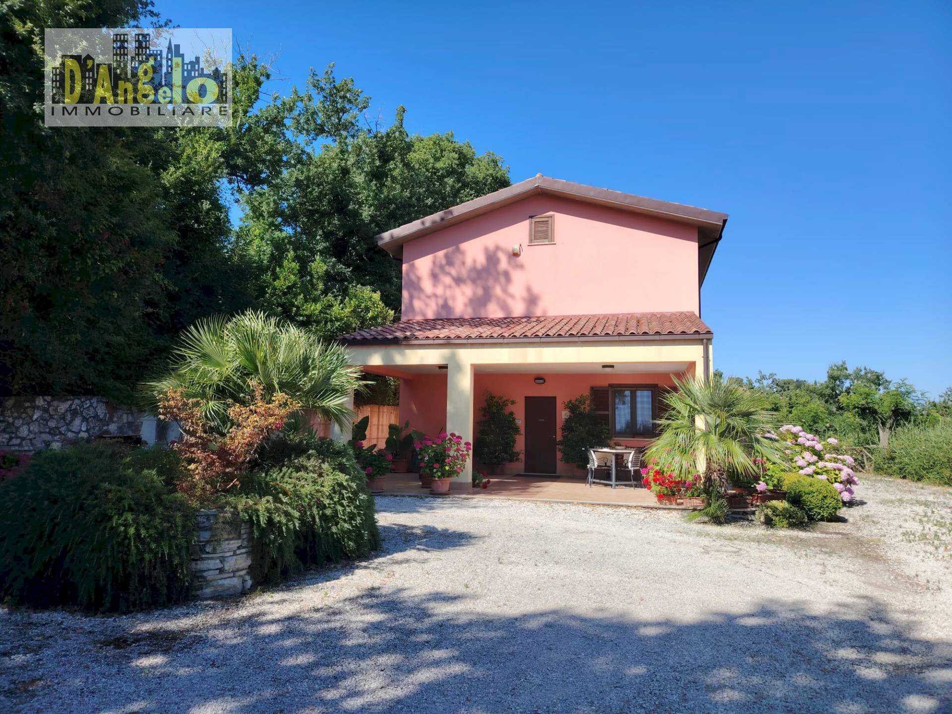 Foto 1 - Villa Via Tesino
 
243/B, Offida - photo 1