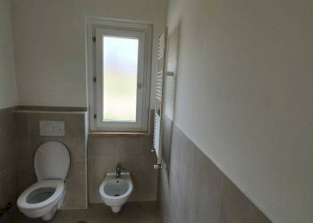 Bagno - Appartamento via Grenada, 1, Pomezia - foto 4