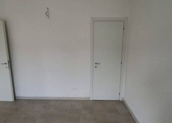 Camera da letto - Appartamento via Grenada, 1, Pomezia - foto 5