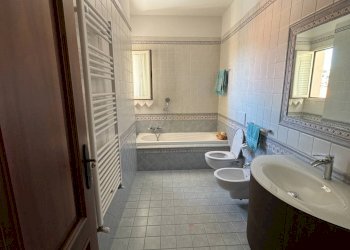Foto 13 - Quadrilocale VIA NUORO
 
2, Palau - foto 13