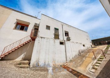 Facciata - Casa indipendente via Giuseppe Grassi, Sannicola - foto 33
