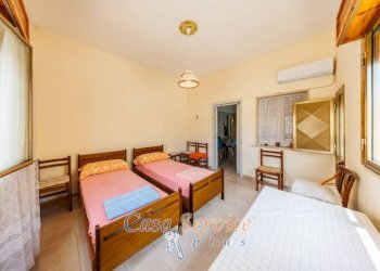 Camera da letto - Casa indipendente via Giuseppe Grassi, Sannicola - foto 41
