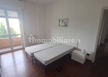 Camera da letto - Three-room apartment viale Sardegna, 112, Pavia - photo 4