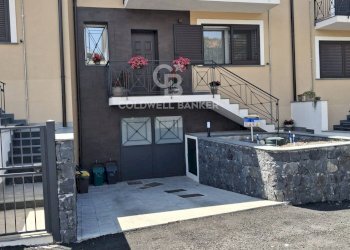 Foto 3 - Villa a Schiera via Mons.  Pennisi angolo via della resistenza, Pedara - foto 3