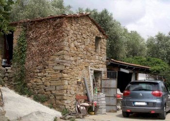 Facciata - Villa via Monsignore B. Tornatore, Dolceacqua - foto 20