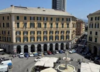 Vista - Appartamento piazza Donato Colombo, Genova (zona Centro) - foto 2