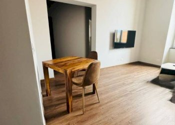 Salone - Two-room apartment piazza Donato Colombo, Genova (neighborhood Centro) - photo 3