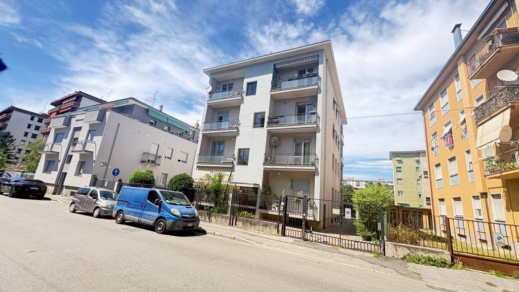Facciata - Apartment via Emilio Borsa, 37, Monza - photo 1