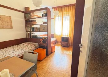 Camera da letto - Apartment via Emilio Borsa, 37, Monza - photo 34