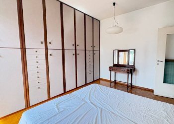 Camera da letto - Apartment via Emilio Borsa, 37, Monza - photo 44