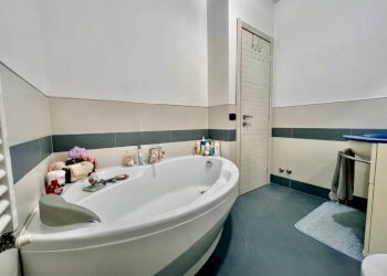 Bagno - Trilocale viale Londra, Roma - foto 24