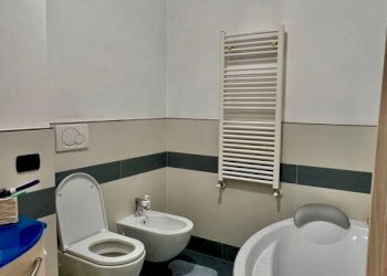 Bagno - Trilocale viale Londra, Roma - foto 25