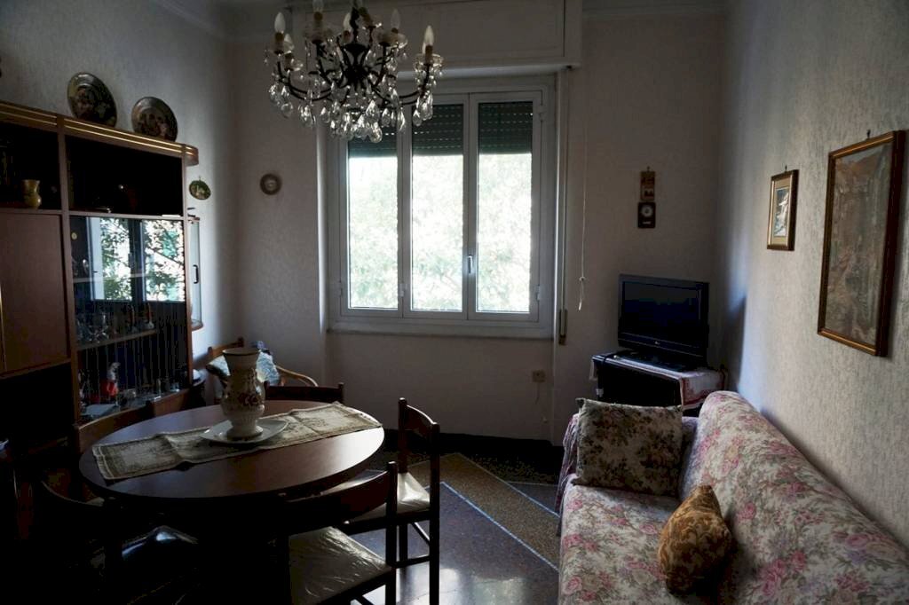 Salone - Trilocale via Antonio Caveri, 8, Genova (zona Sampierdarena) - foto 3