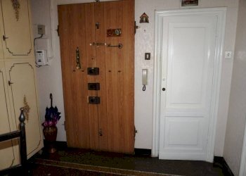 Ingresso - Trilocale via Antonio Caveri, 8, Genova (zona Sampierdarena) - foto 2