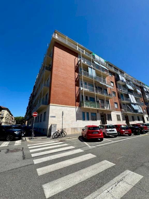 Facciata - Bilocale via Benevento, 20/1, Torino (zona Vanchiglietta) - foto 1