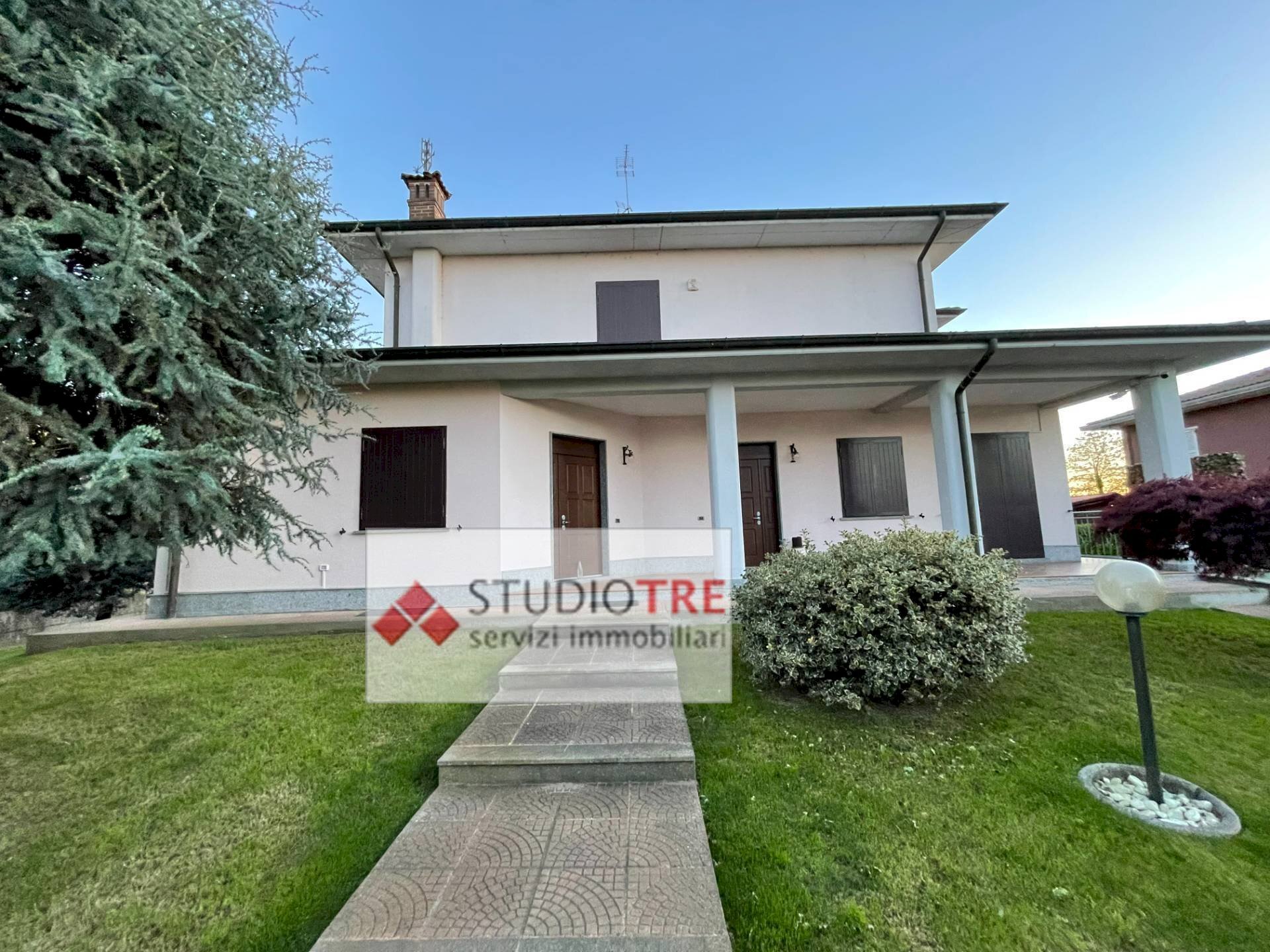 Foto 2 - Villa Via Roggia Brcca
 
27, Linarolo - foto 2