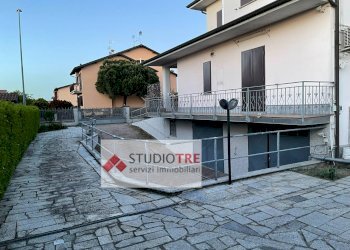 Foto 12 - Villa Via Roggia Brcca
 
27, Linarolo - photo 12