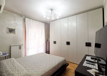Camera da letto - Trilocale via Alfonso Badini Confalonieri, 14, Torino - foto 22