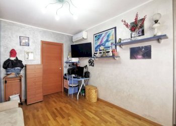 Camera da letto - Trilocale via Alfonso Badini Confalonieri, 14, Torino - foto 31