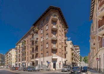Facciata - Three-room apartment via Clemente Damiano Priocca, 16, Torino (neighborhood Aurora) - photo 1