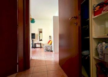Corridoio - Two-room apartment via Ferdinando Magellano, Parma - photo 4