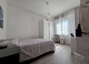 Camera da letto - Trilocale viale Partigiani d'Italia, Parma - foto 6