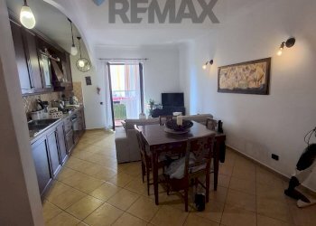 Sala da pranzo - Three-room apartment via Primo Levi
 
36b, Napoli - photo 10